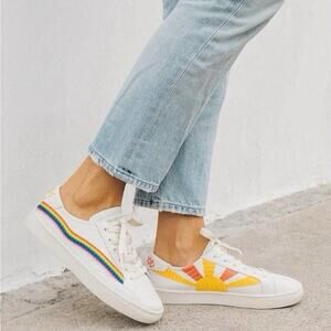 Soludos Ibiza Sz 8 White Leather Low Top Sneakers Rainbow Wave Good Vibes